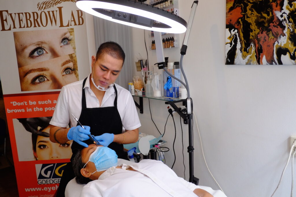 Edson Gonzales  of Eyebrow Lab sought to become the best microblading expert in Amsterdam