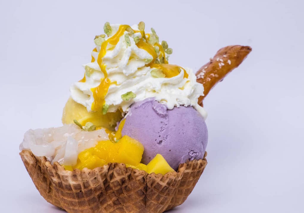 Manong Jelle, a brand of Filipino artisanal ice cream in Belgium is offering exciting Pinoy flavors.