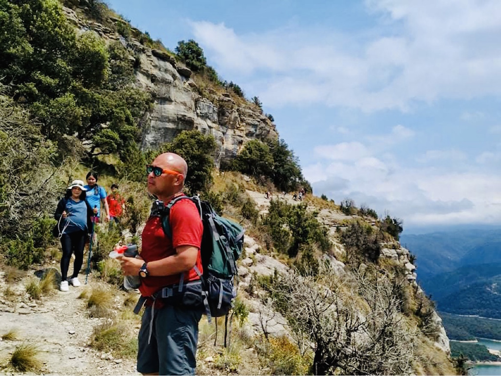 Filipino travel agency Spain hiking trips