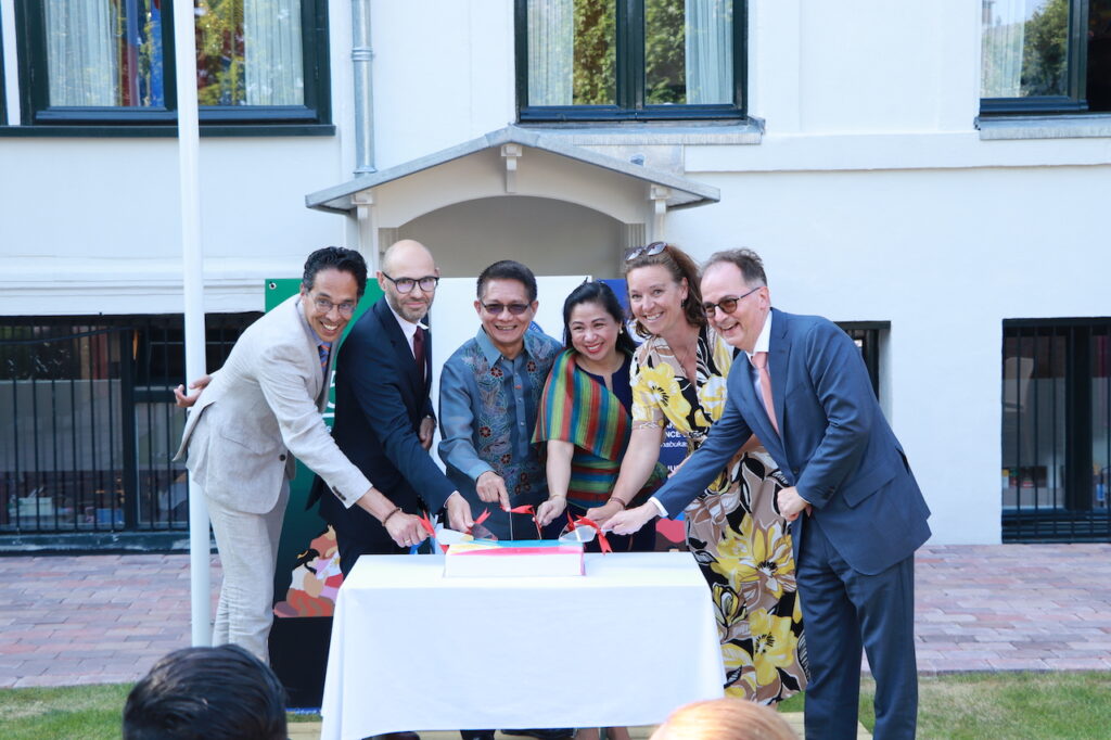 Independece Day celebration at the Philippine Embassy in the Netherlands.