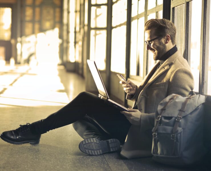 bruce mars S8ffHr dxHo unsplash