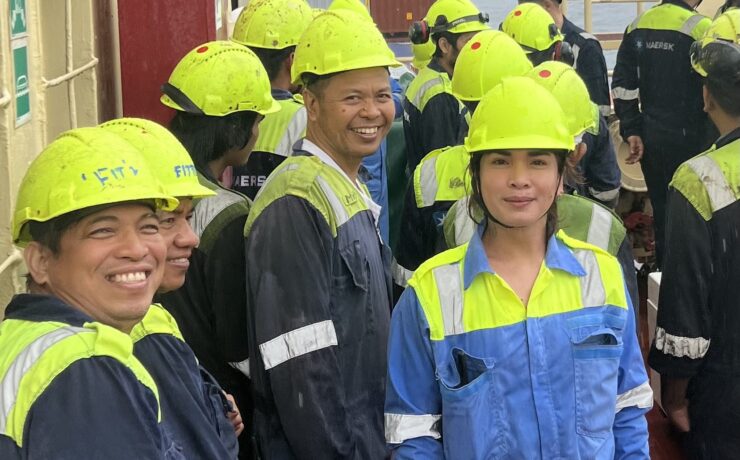 gay Filipino seafarer
